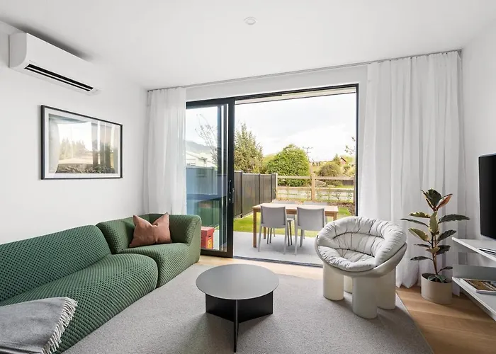 Architect's Townhouse In *