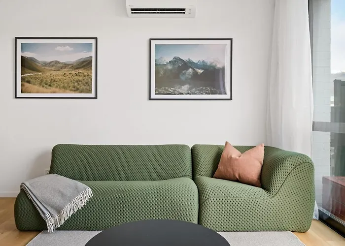 Architect's Townhouse In Wanaka