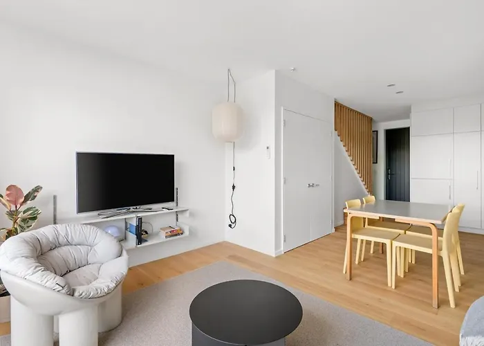 Architect's Townhouse In Wanaka